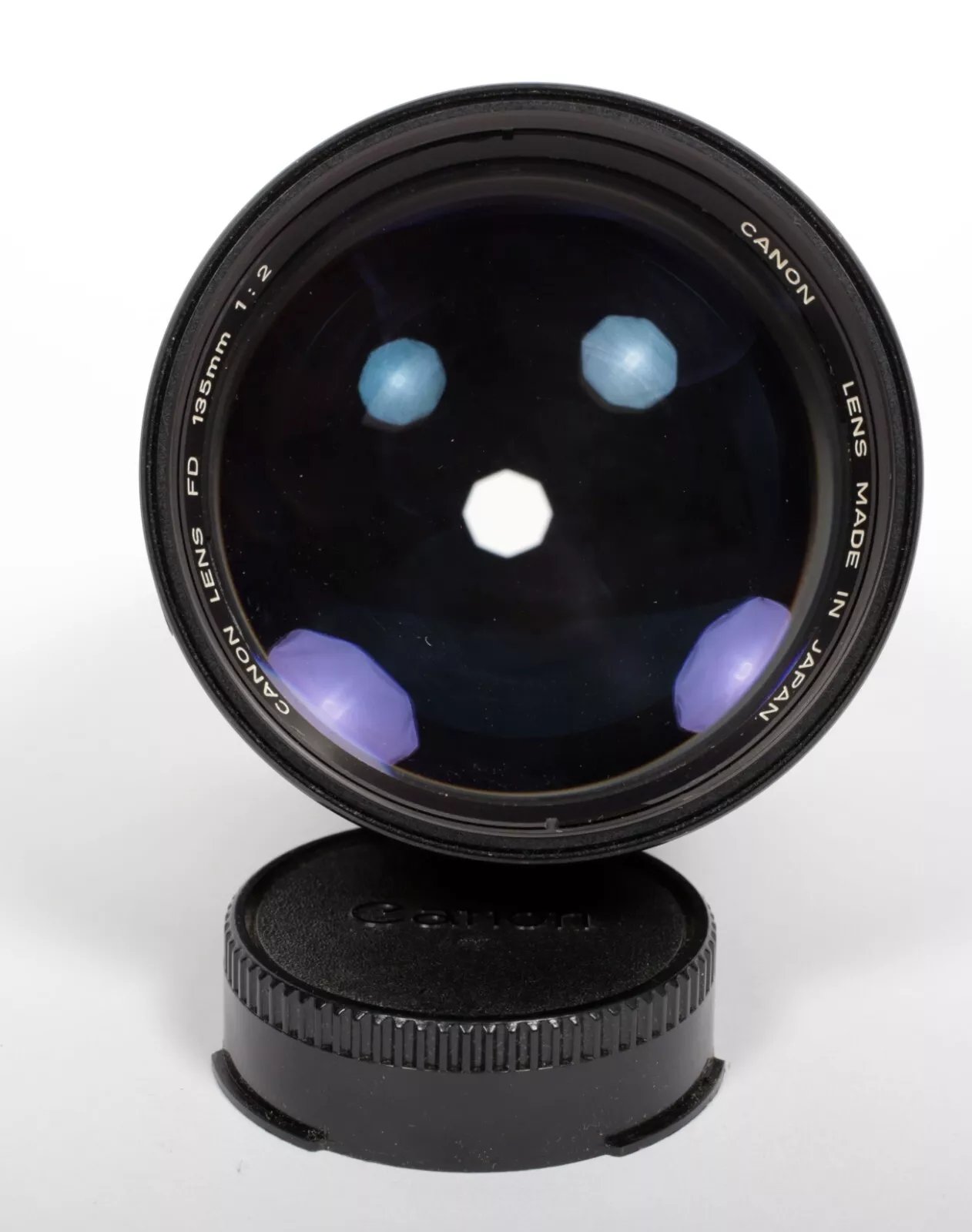 Canon New FD 135mm F2.0 lens for Canon FD FDn mount cameras Canon New FD 135mm F2.0 lens for Canon FD FDn mount cameras